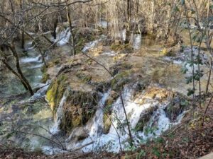 Entorno del Hotel Ncantada Rooms en Tragacete Cuenca